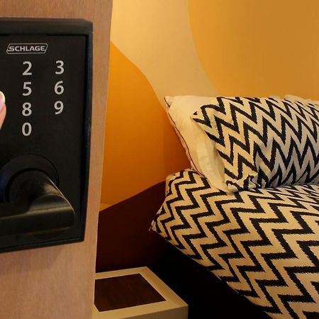 Off Hostel 莱瓦镇 外观 照片